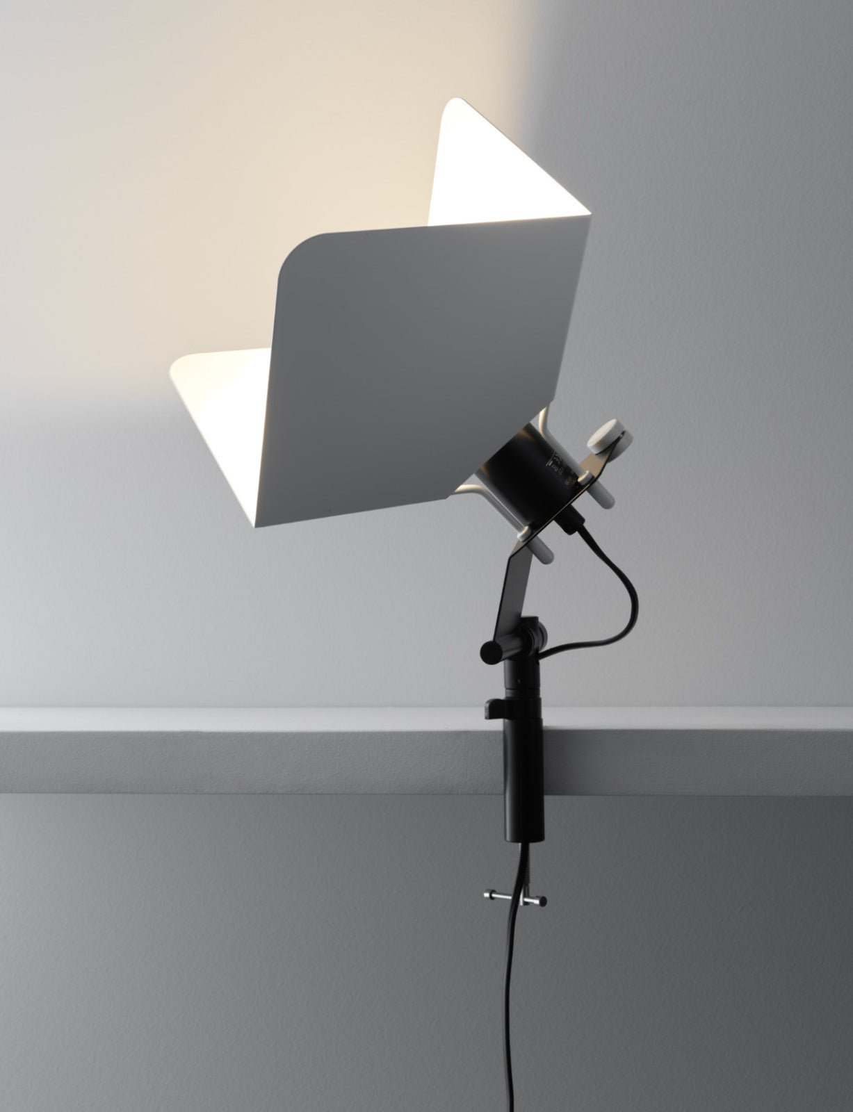 Stilnovo Triedro Clamp Lamp