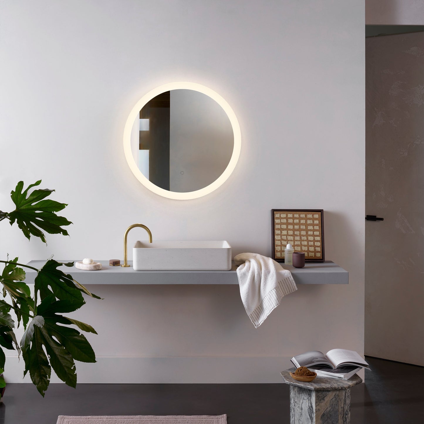 Astro Ascot Illuminated Mirror