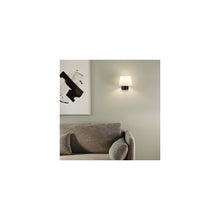Beaumont Wall Light