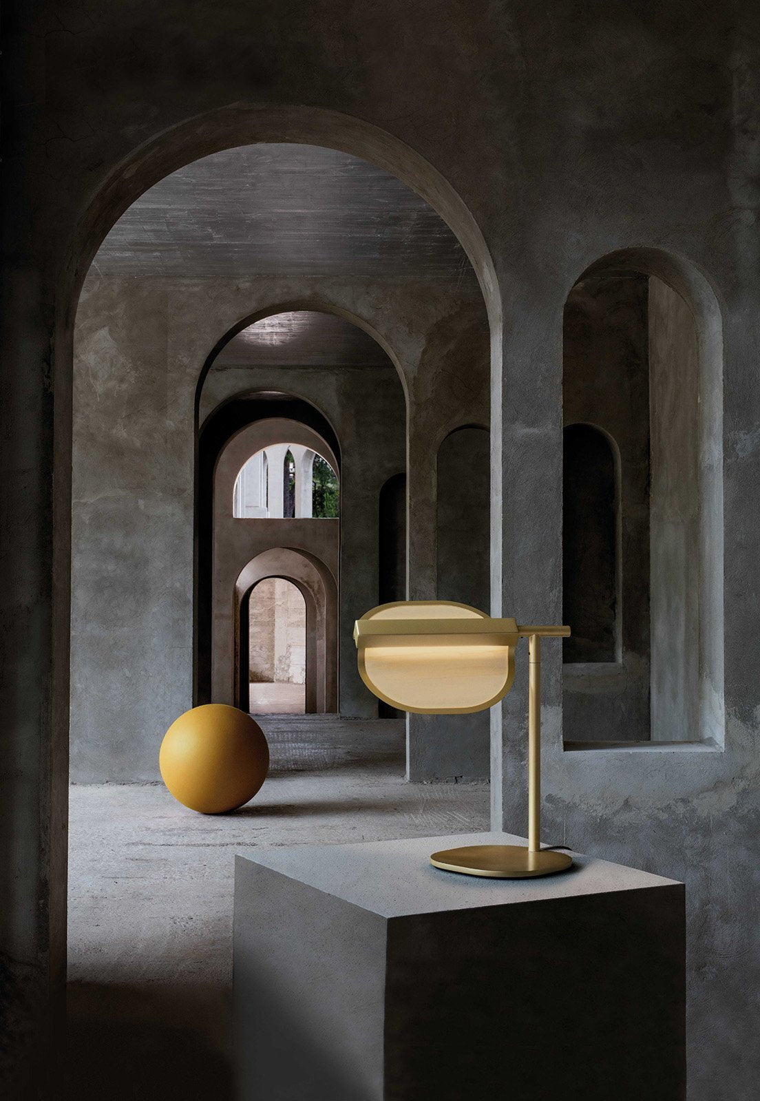 LZF Omma Table Lamp