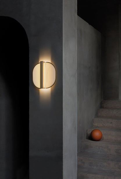 LZF Omma Wall Lamp