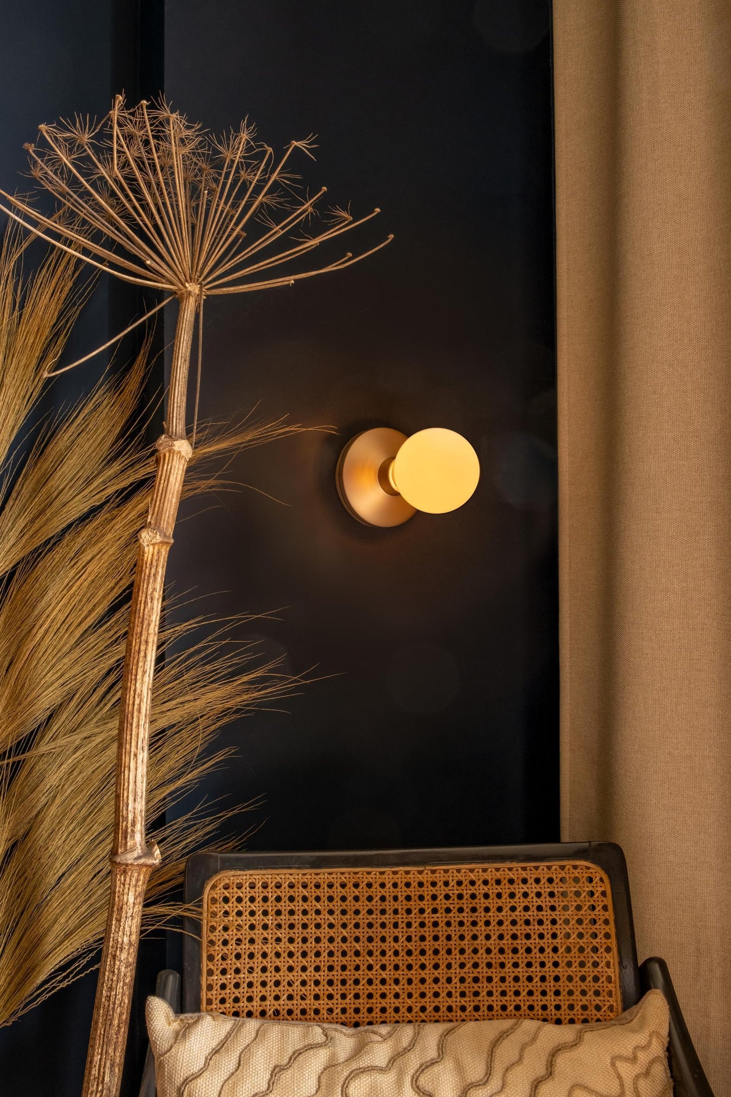 Bee Wall Light