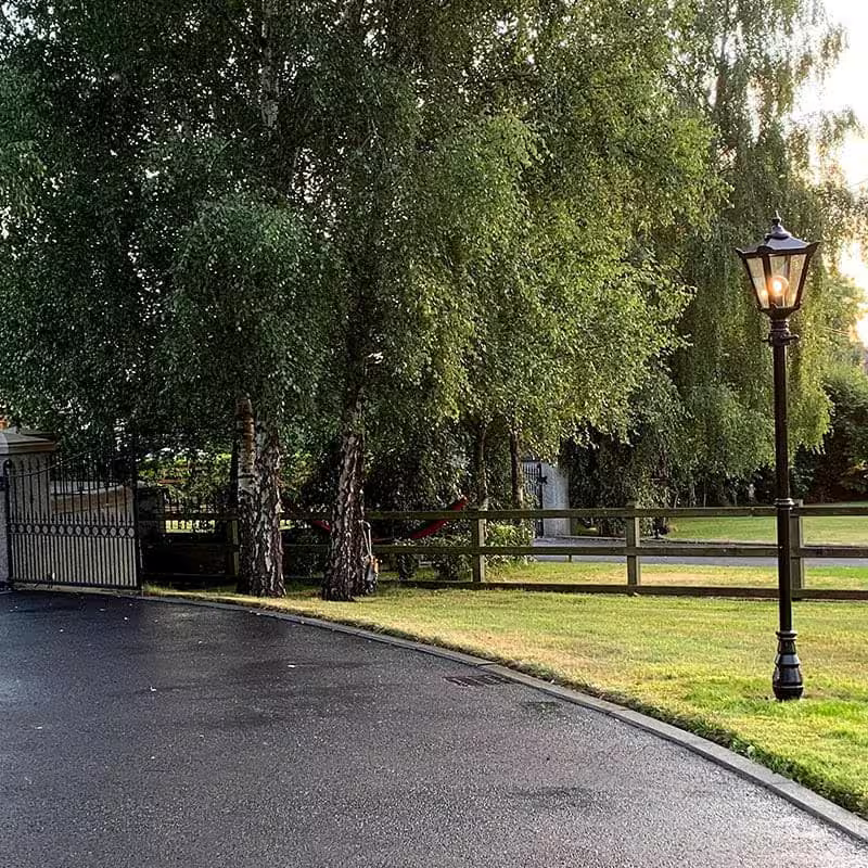 Victorian Traditional Cast Iron Lamp Post 2.6M