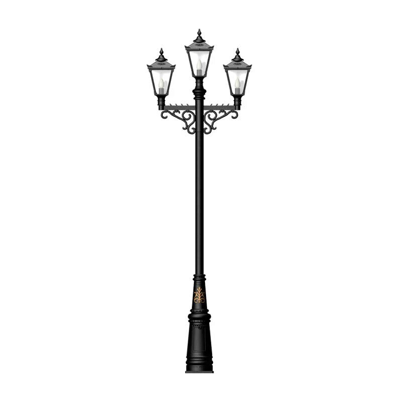 Harte Traditional Triple-Head Lamp Post