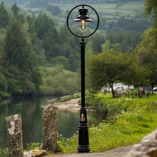 Classic railway style lamp post in cast iron and steel 3.65m