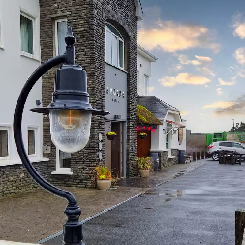 Vintage Tear Drop Pier Light For Flat Piers 0.98M