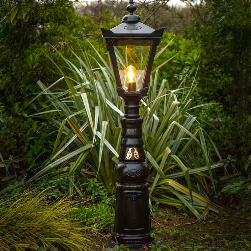 Victorian Traditional Cast Iron Pedestal Light 1.54M