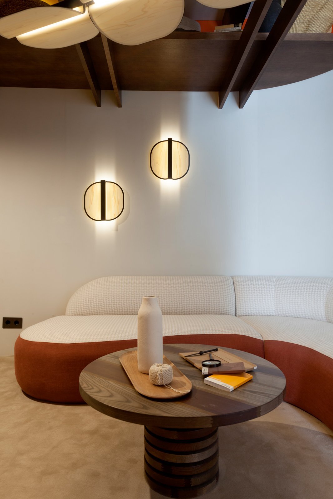 LZF Omma Wall Lamp