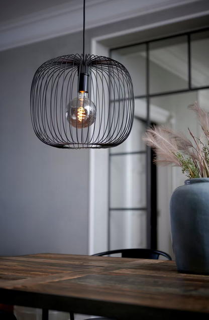 Beroni 40 Pendant in Black