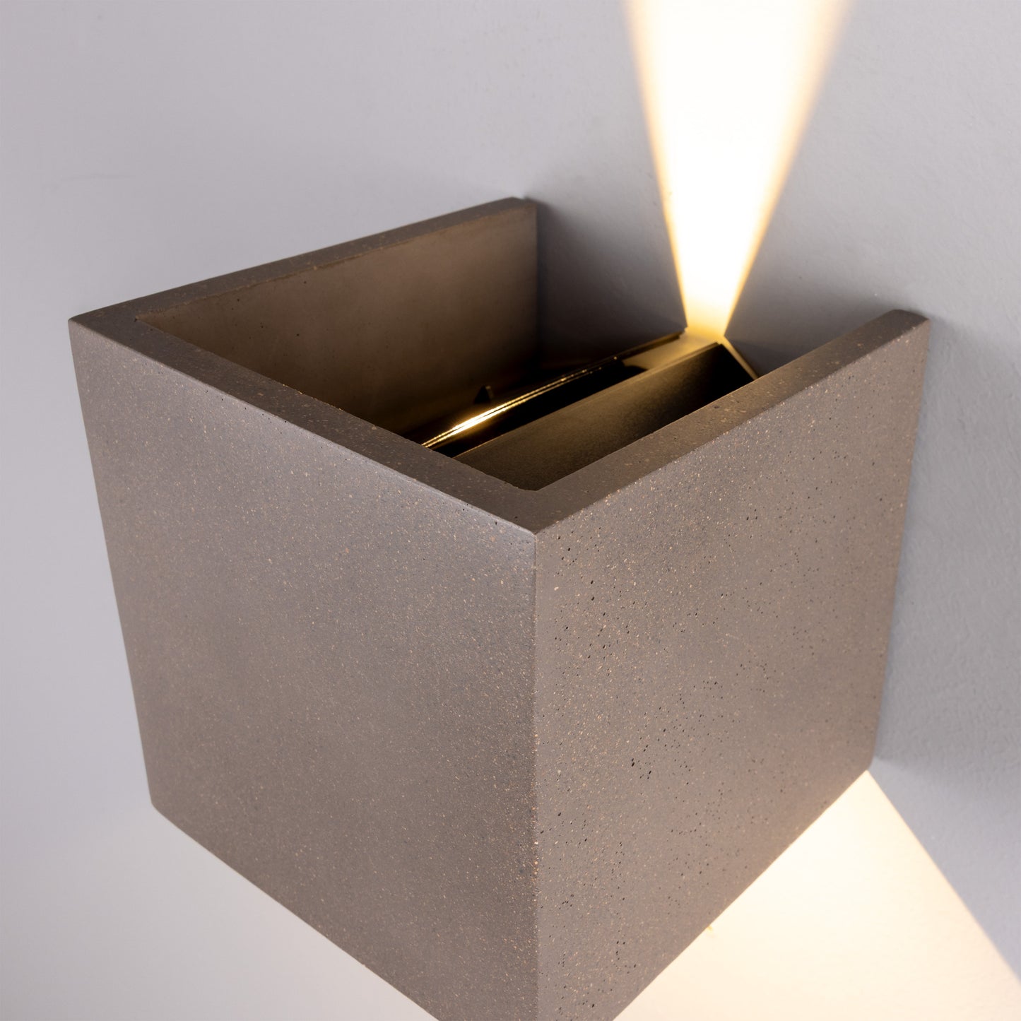 Mullan Lighting Marseille Outdoor Wall Light
