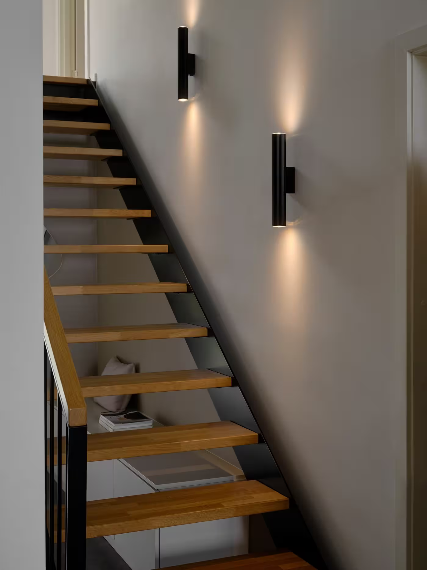 Vico long Wall Light