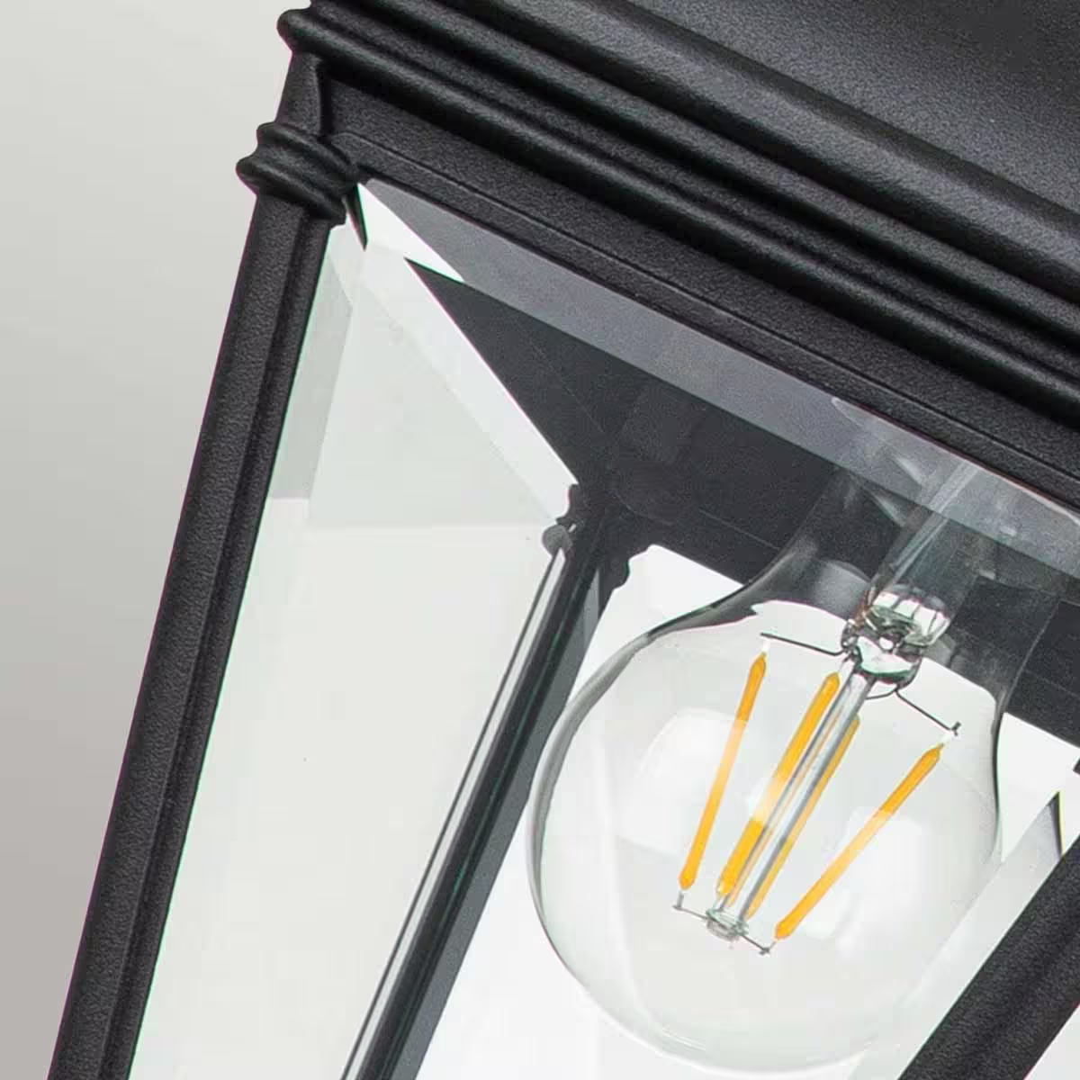 Bayview 1-Light Medium Chain Lantern