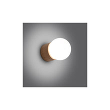 Boomo Wall Light in Natural Wood