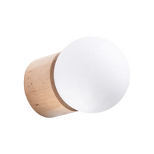 Boomo Wall Light in Natural Wood