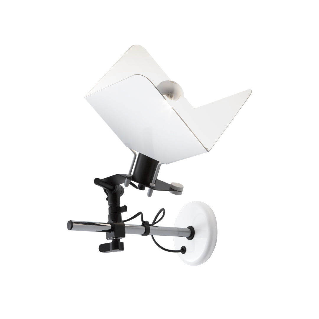 Triedro Wall Light