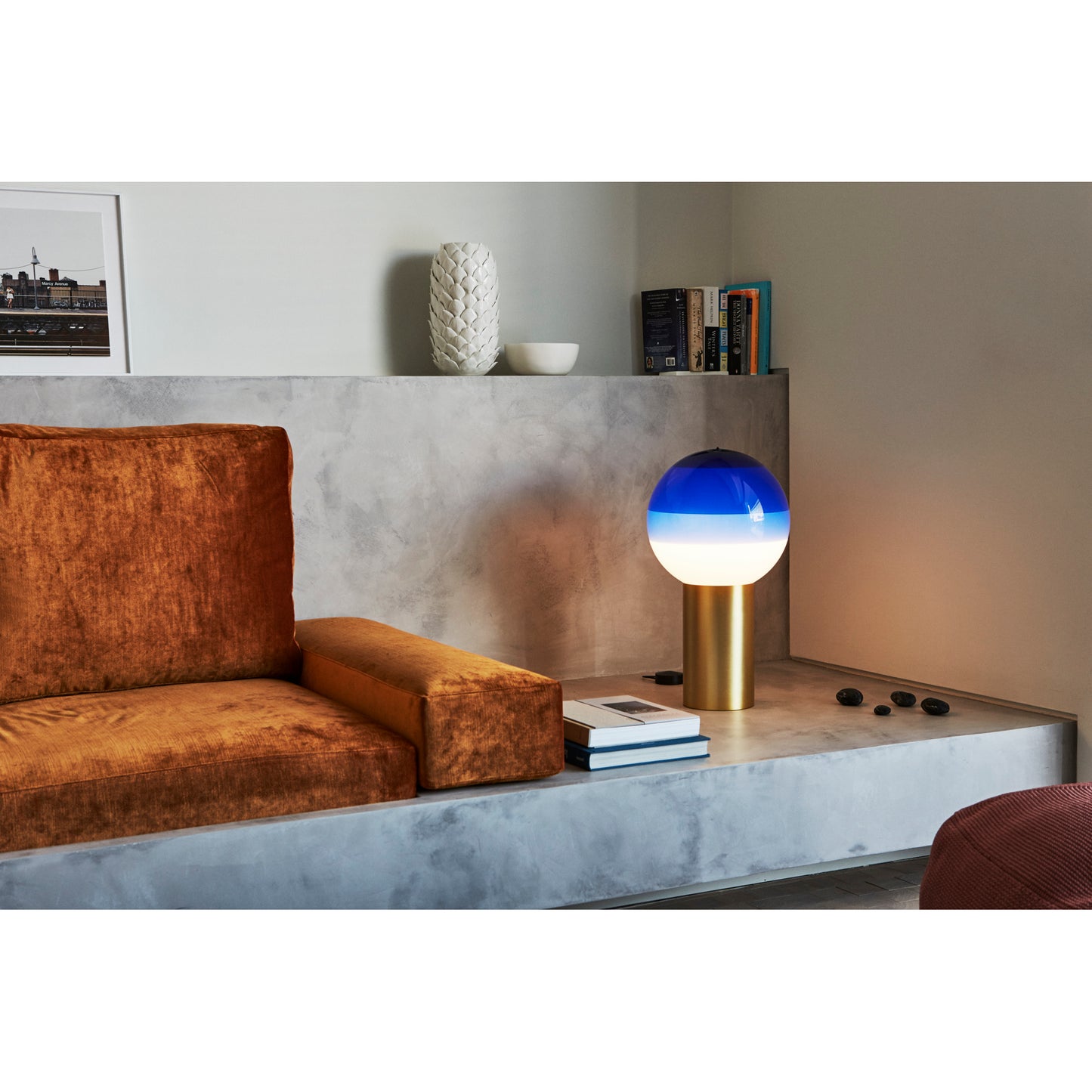 Dipping Light Table Lamp
