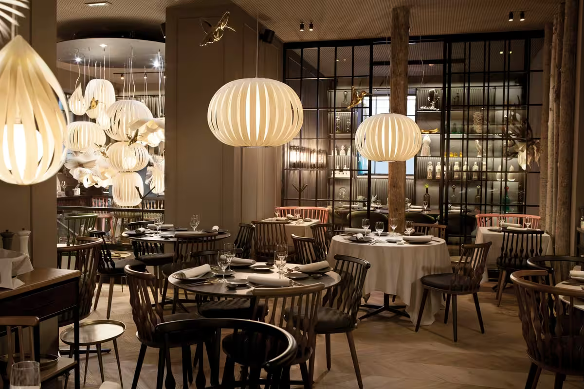 Poppy Medium Suspension Pendant