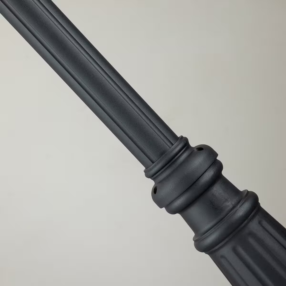 Alford Place 4-Light Lamp Post