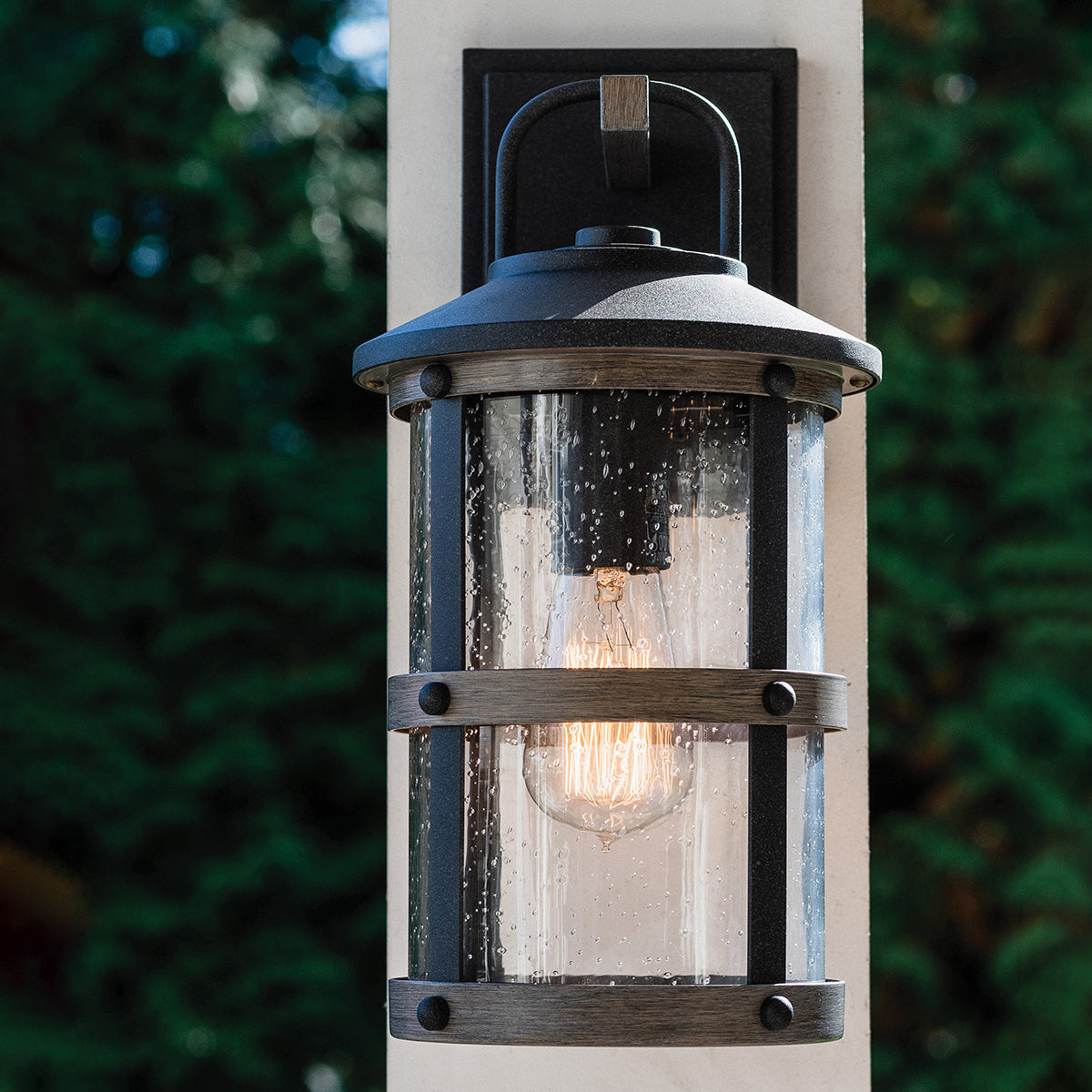 Quintiesse Lakehouse Outdoor Wall Light